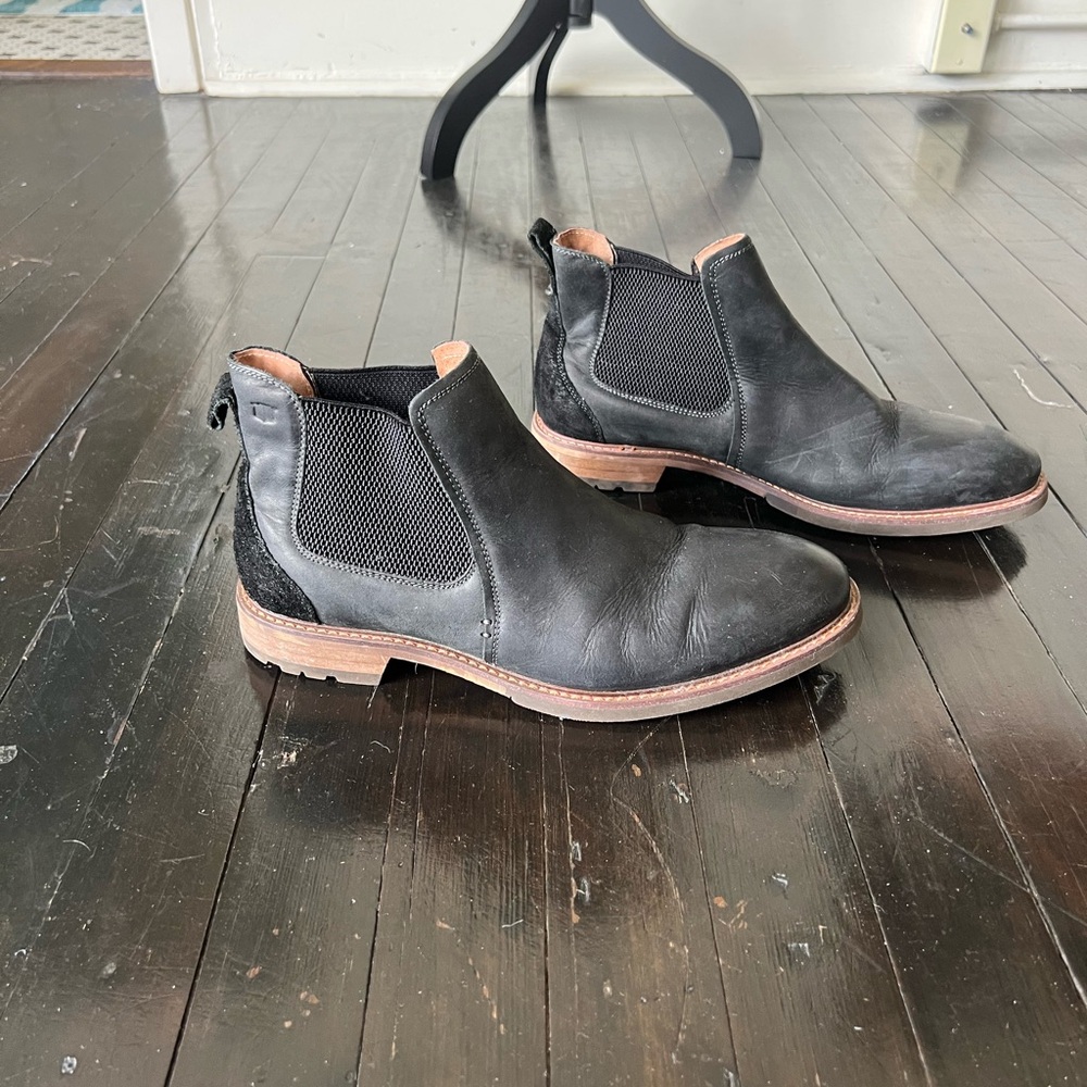 Florsheim Black Leather Chelsea Boots men’s 9.5